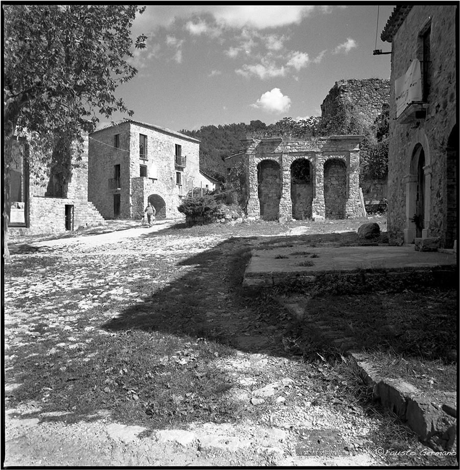 ROSCIGNO VECCHIA (SA)