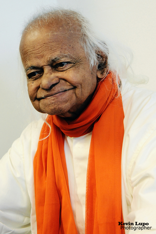 Padre Anthony Elenjimittam