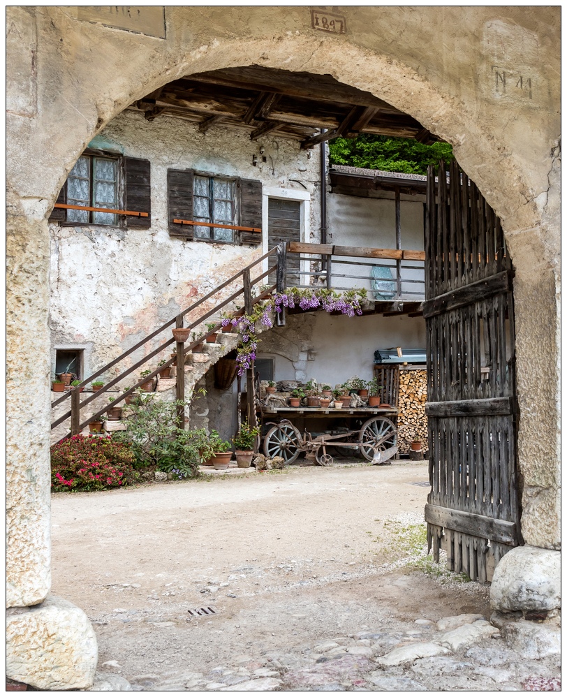 Piccolo mondo antico