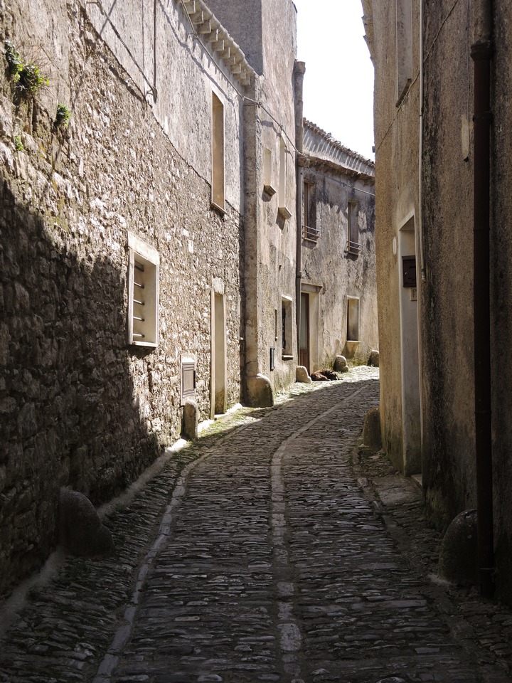 Passeggiando per Erice