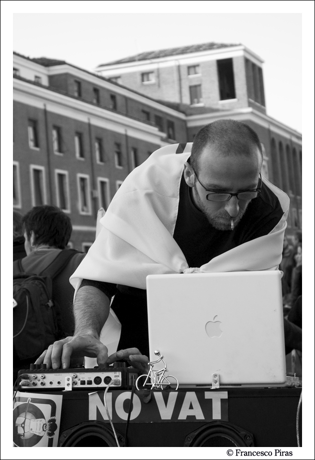 Think different: No Vat