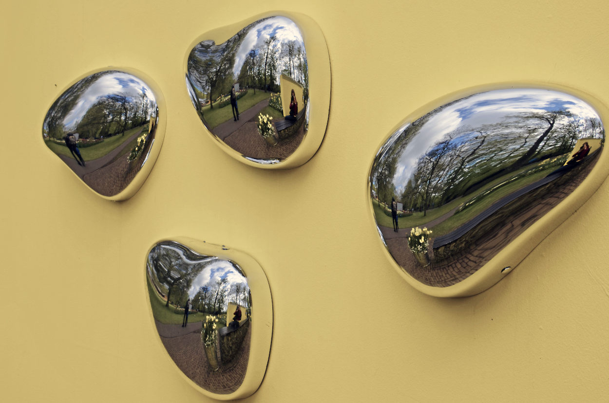 Ancora gioco di specchi