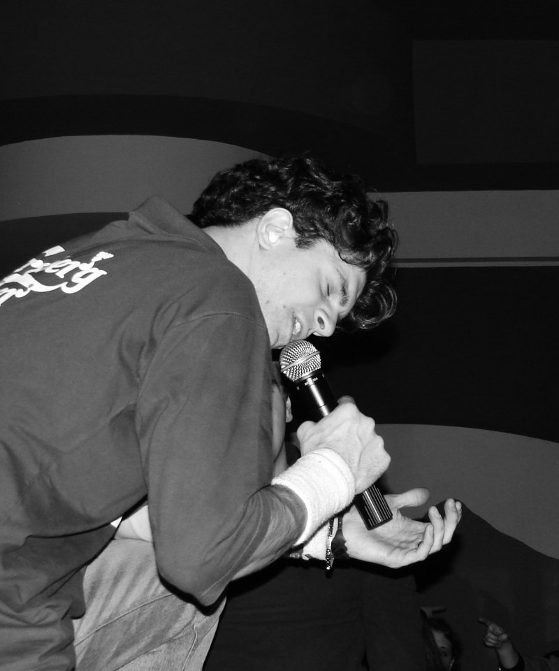 cantante The Troopers