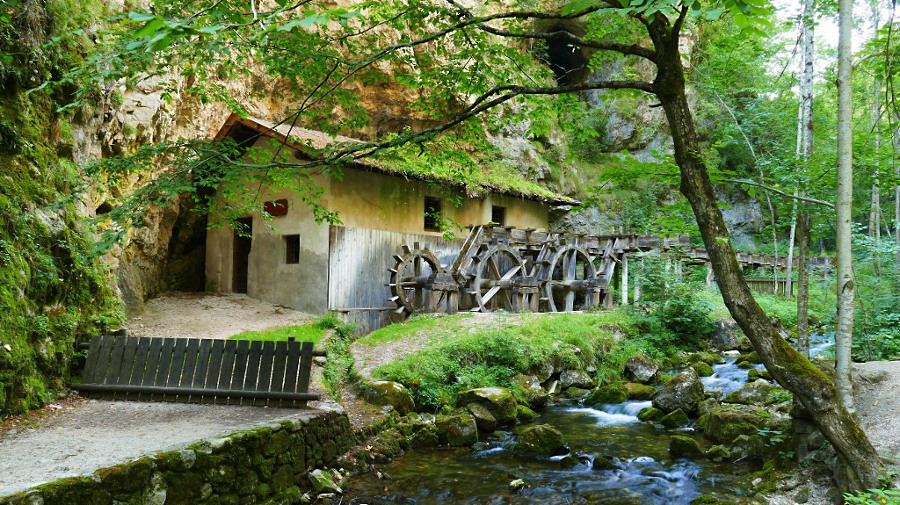 *** Vecchio mulino ***