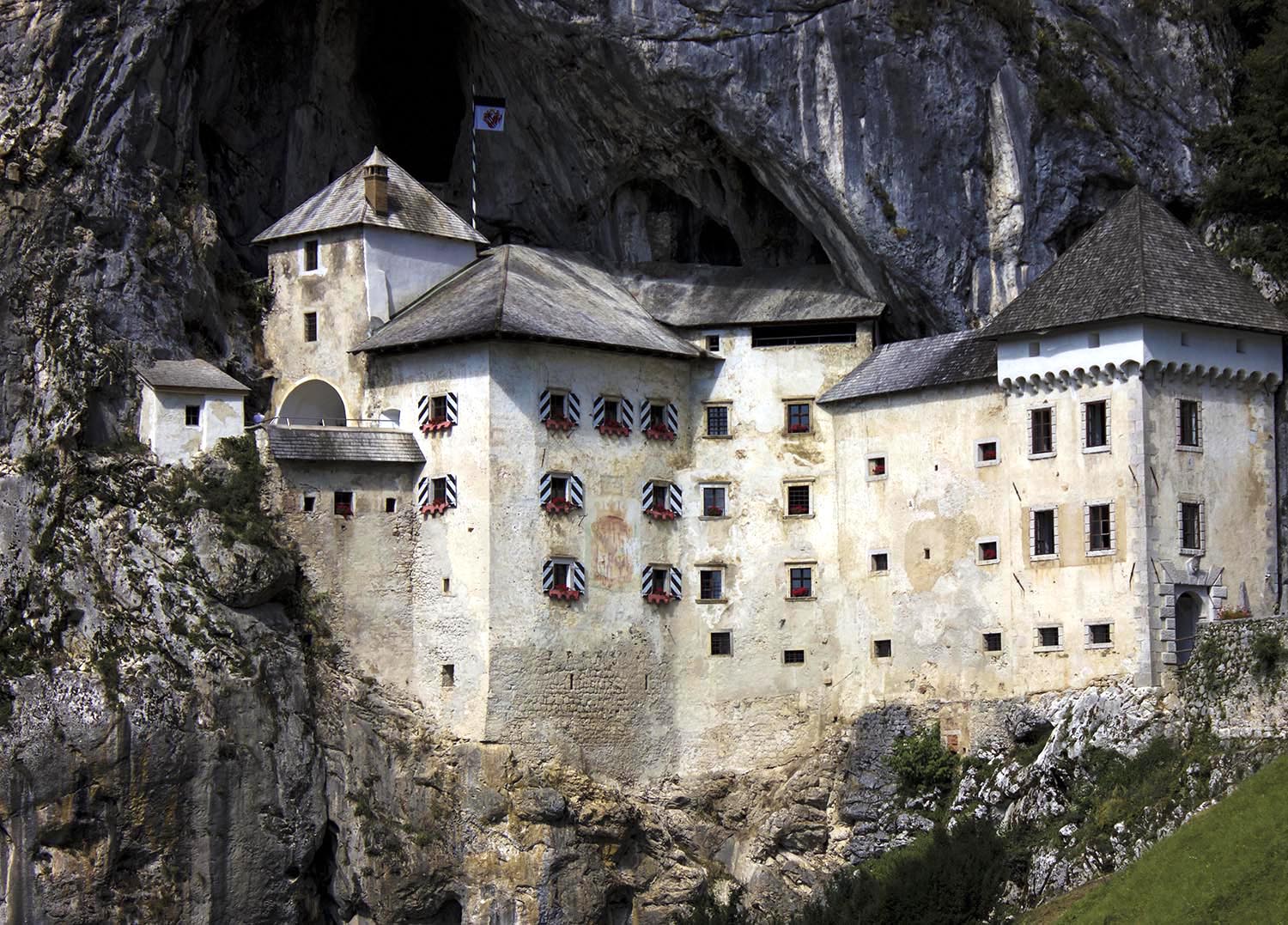 Castello di Predjama