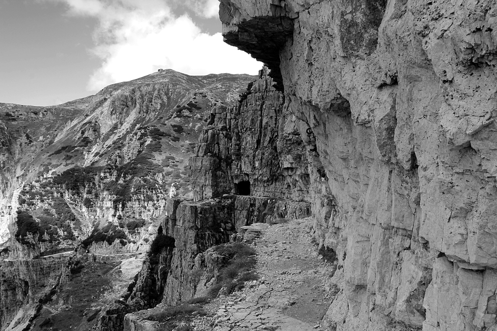 Sentiero delle 52 gallerie