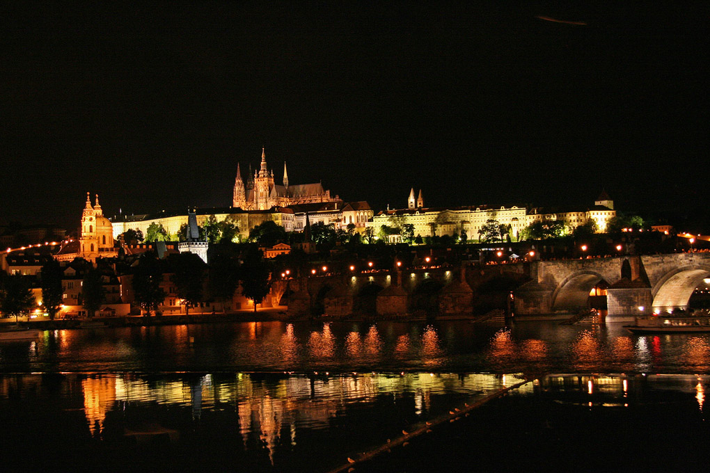 Praga, Ponte Carlo notte 2