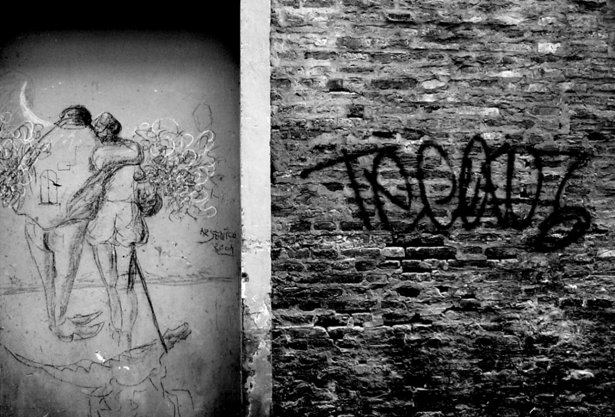 .....e vissero felici & contenti.......