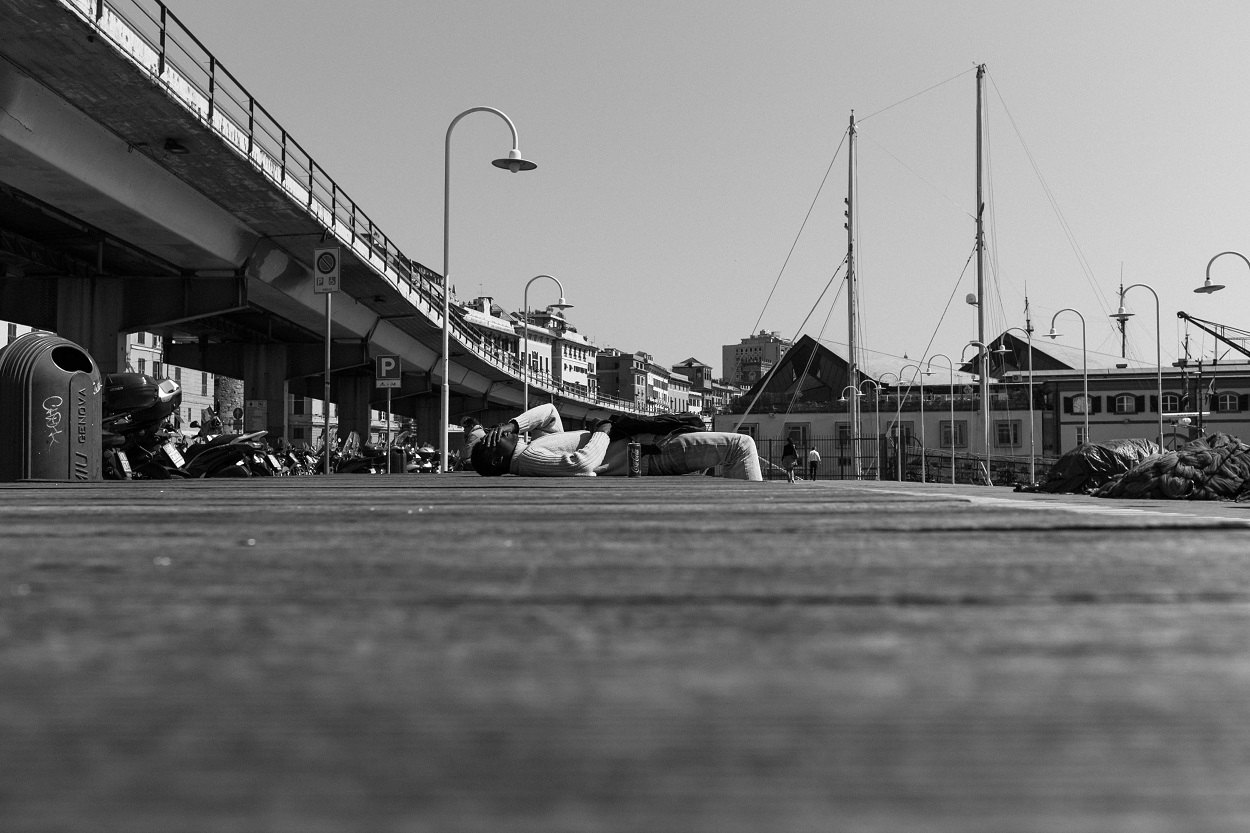 Genova - Inside Alone