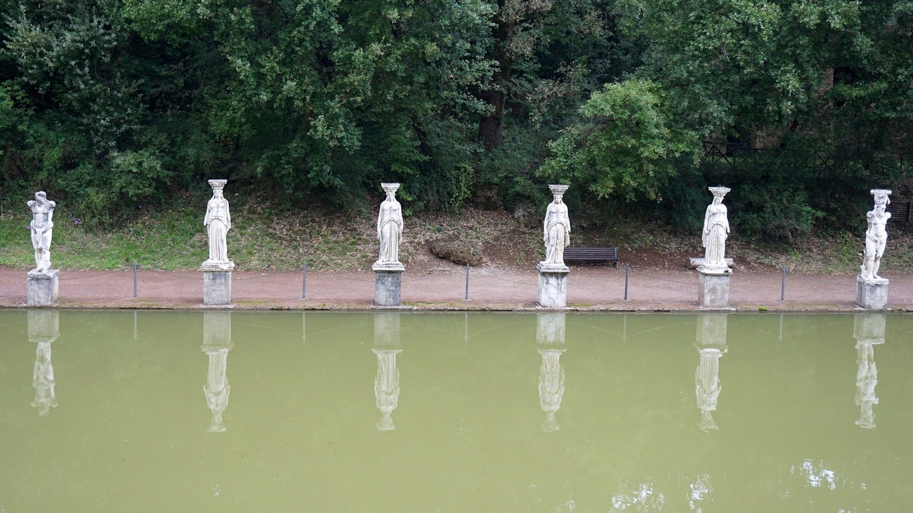 Villa di Adriano-le Cariatidi