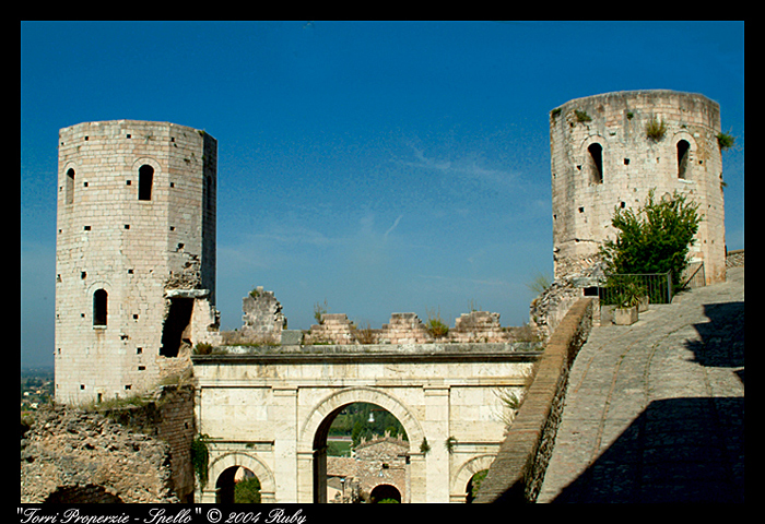 Torri Properzie - Spello