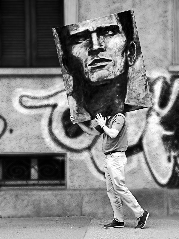 Camminando con la testa sulle spalle...