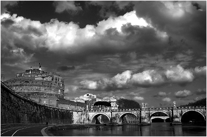 Nuvole apocalittiche su Castel S.Angelo