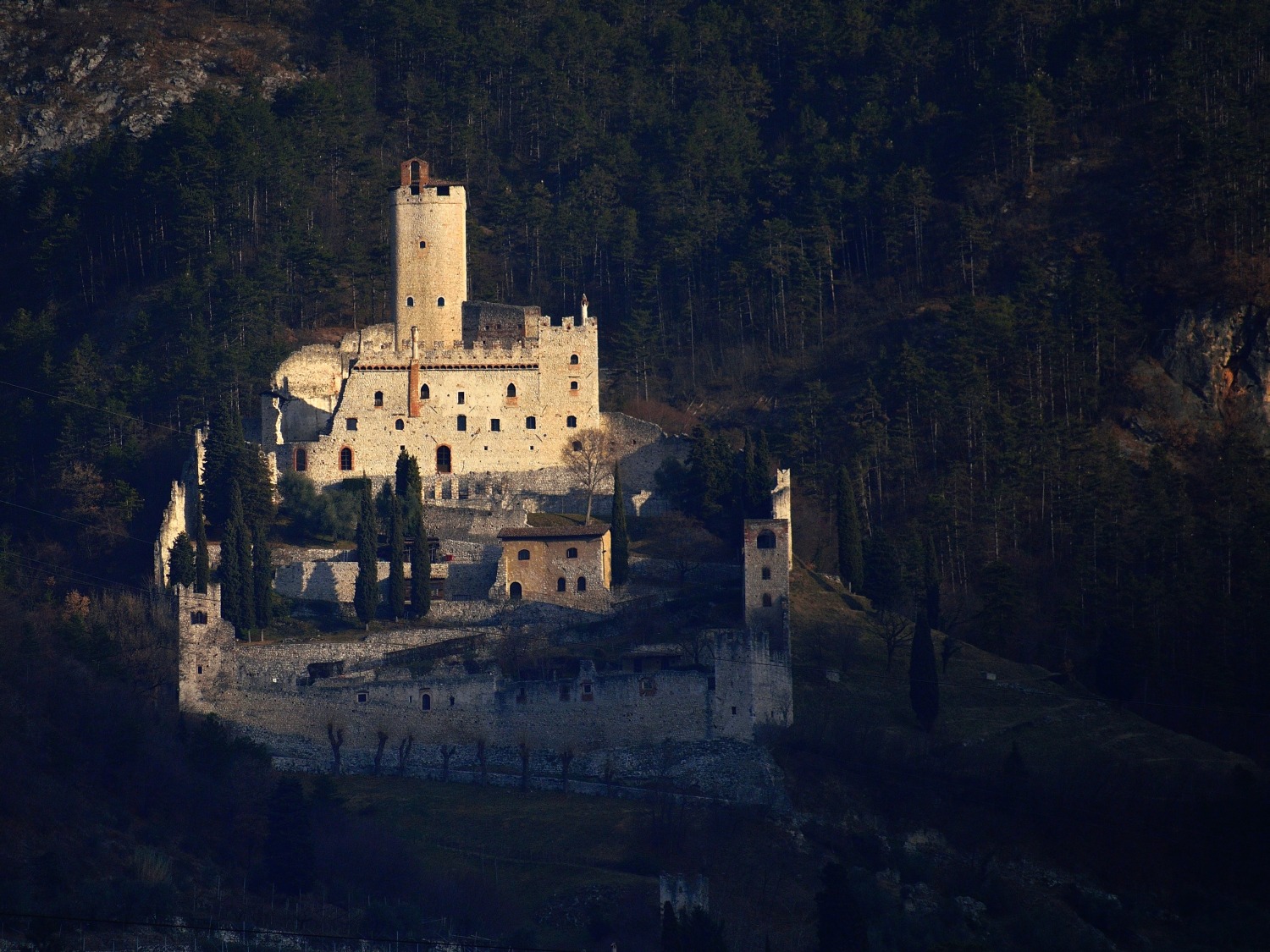 Castello di Avio
