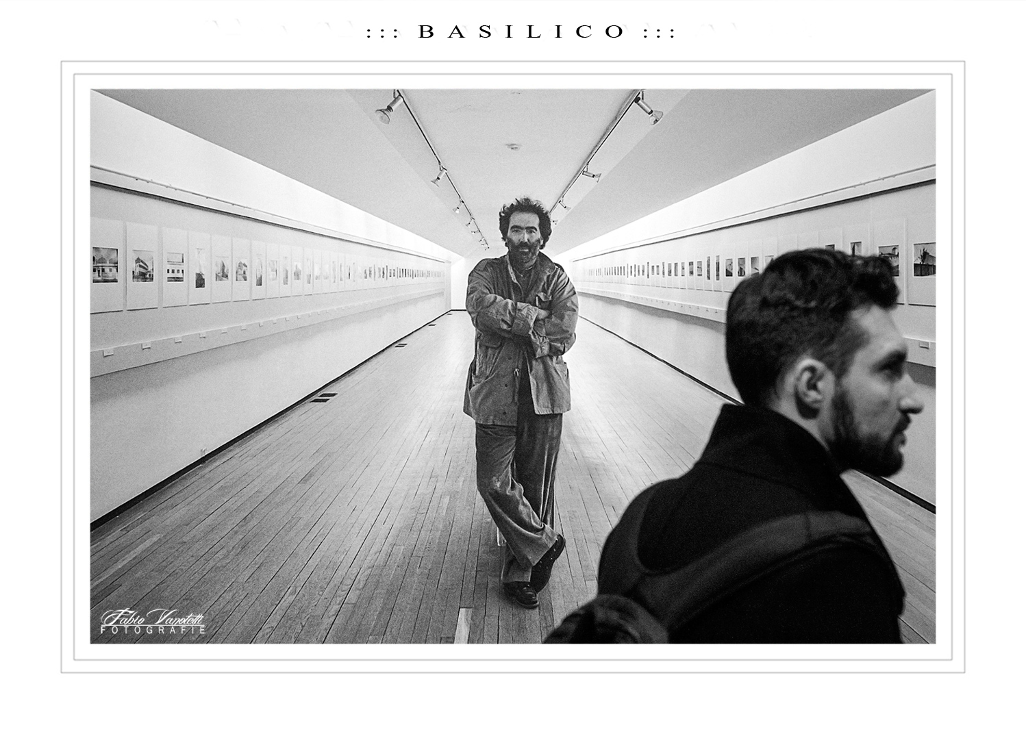 :::  B  A  S  I  L  I  C  O  :::