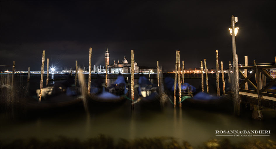 Venezia appoggiata sul mare..