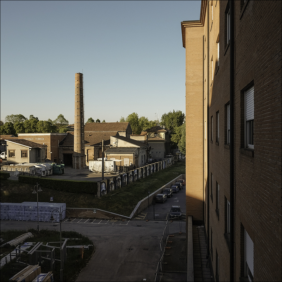 Oltre la finestra. Centrale termica.