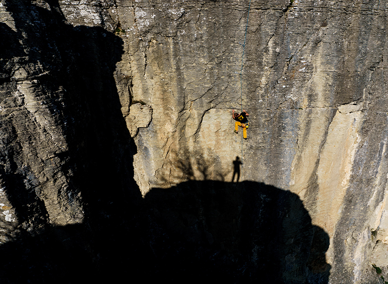 te si che stai bene li sotto