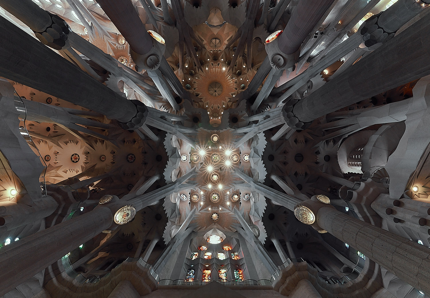 Sagrada Familia rivista