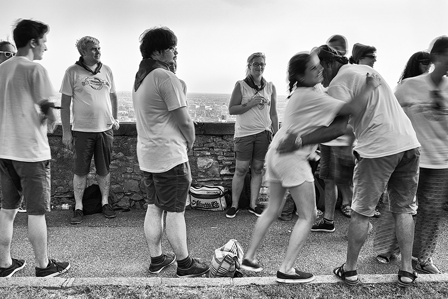 Abbracci sulle mura (Bergamo Alta)