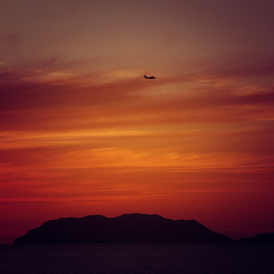 Sorvolo e Vulcano al tramonto