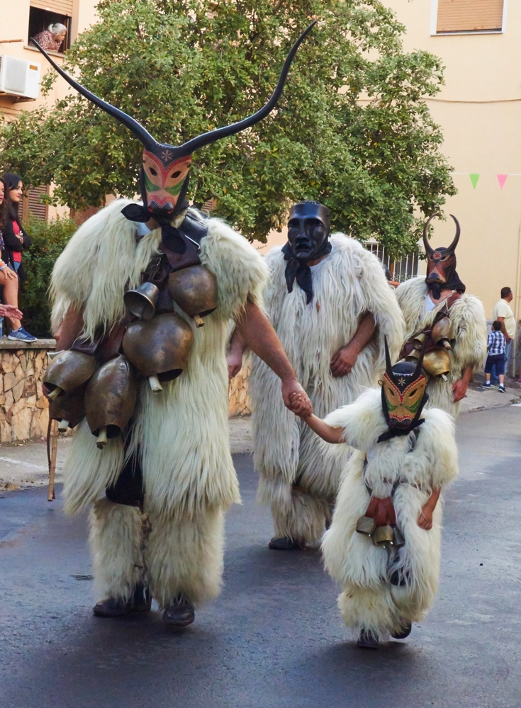 Su Merdule, Su Boe (sfilata in onore di San Raimondo, Bono SS)