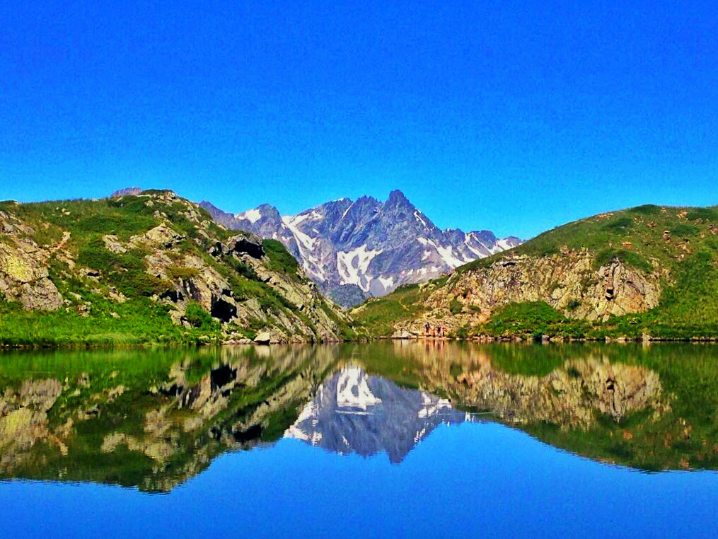 Reflect this mountains