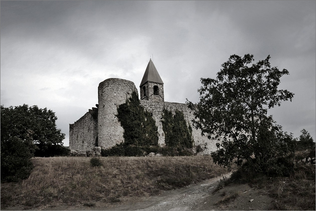 Hrastovlje chiesa fortificata