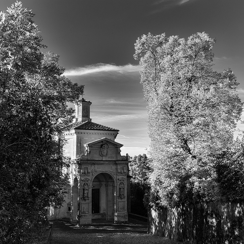 Sacro Monte B&W