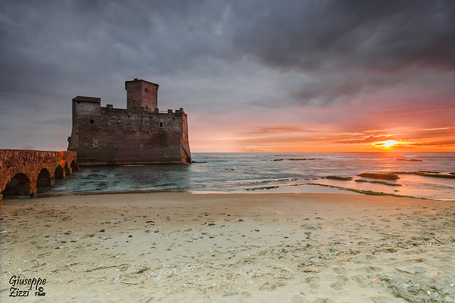 Tramonto a Torre Astura