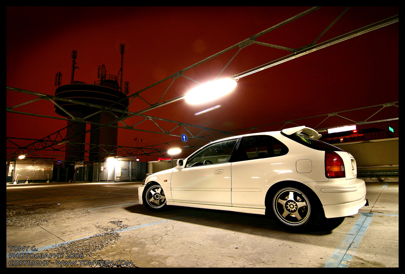 Honda EK9 con rosso di sera