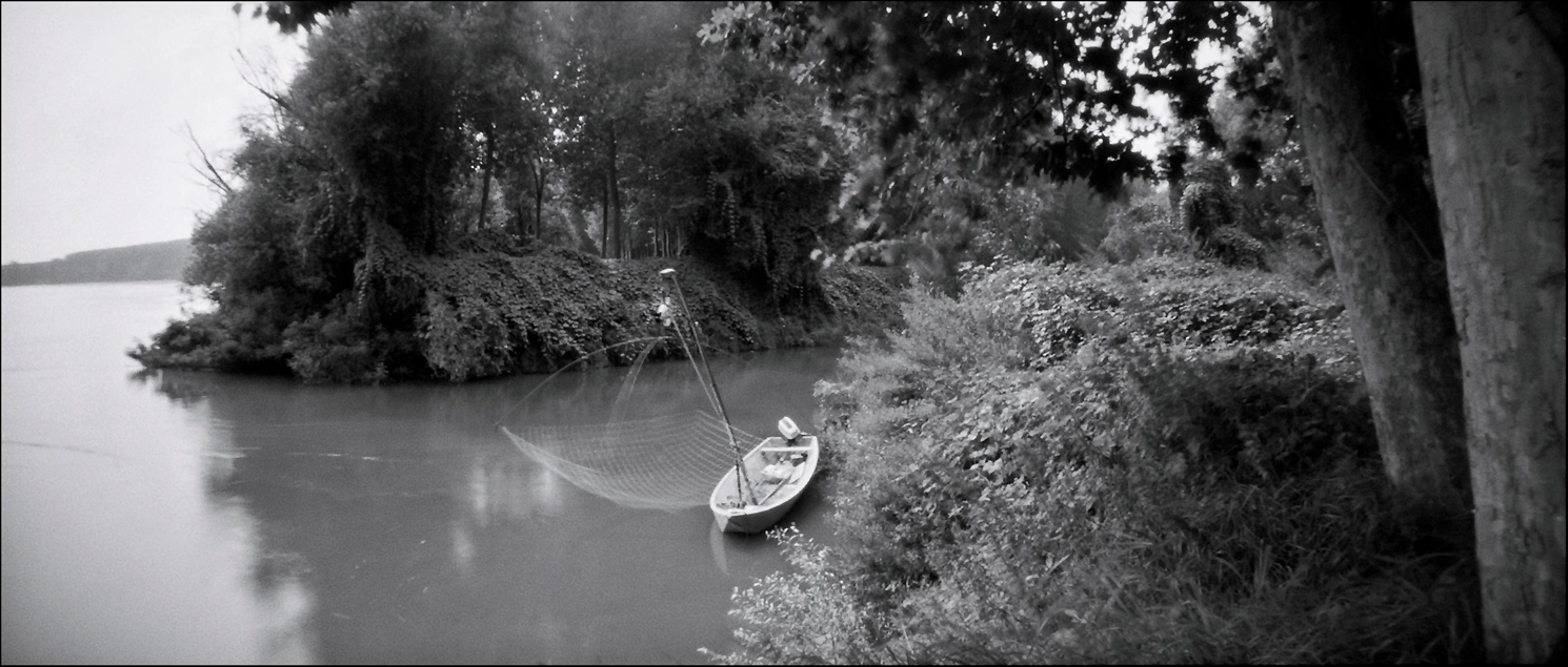 net... wi-fi ??? ;/) pinhole