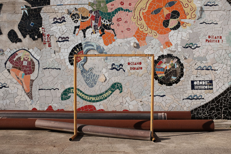 Titolo (eccezionalmente) "soglia" sull'oceano immaginato