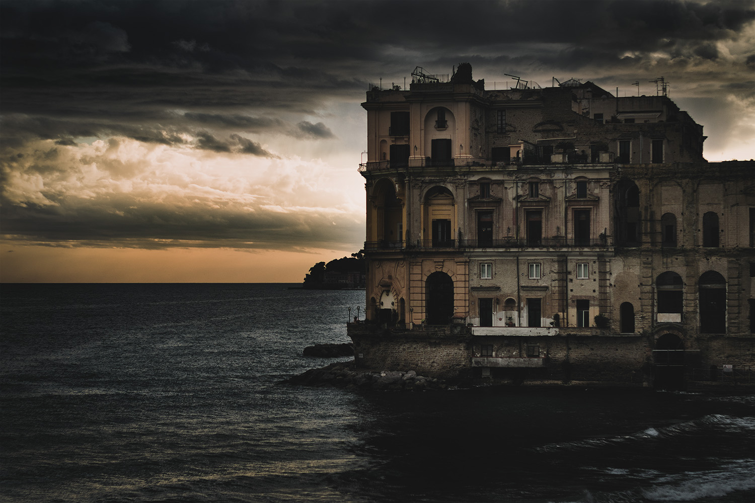 Palazzo donn'Anna (Napoli Posillipo)