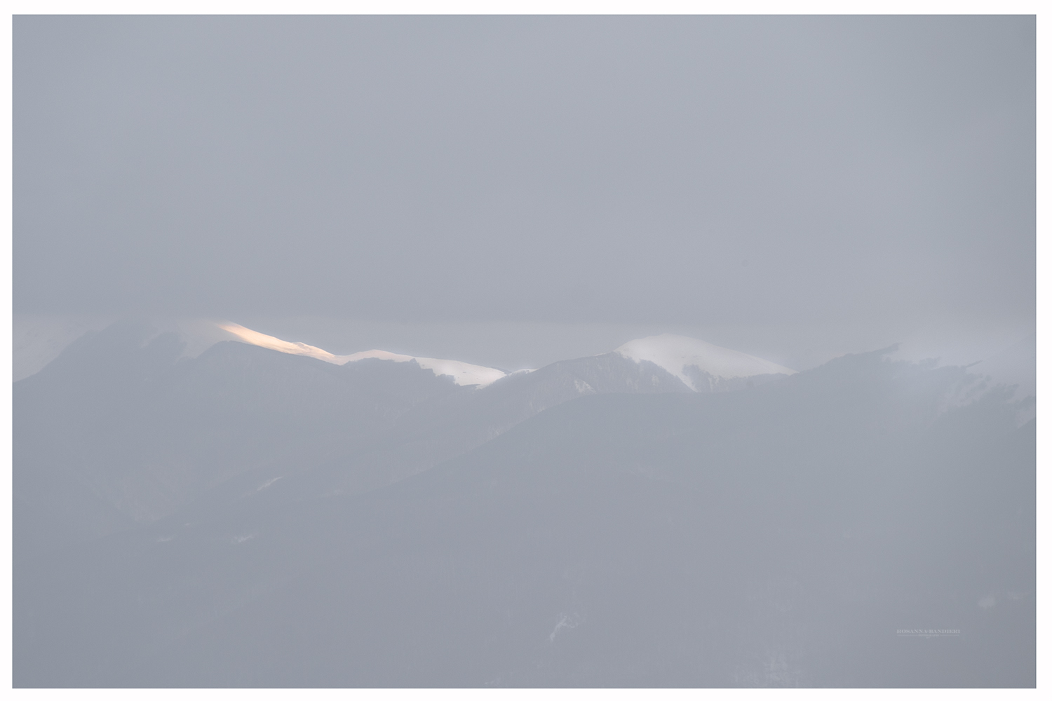 Se sei in cerca di angeli o in fuga dai demoni, vai in montagna. (Jeffrey Rasley)