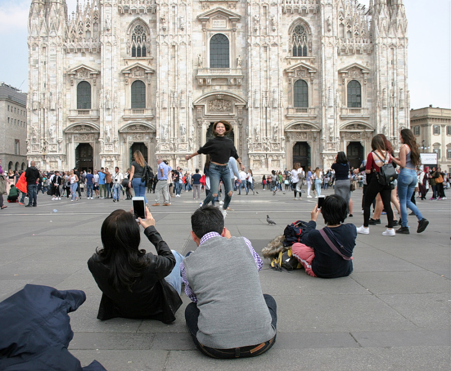 Peace&Love (from Milan to you)