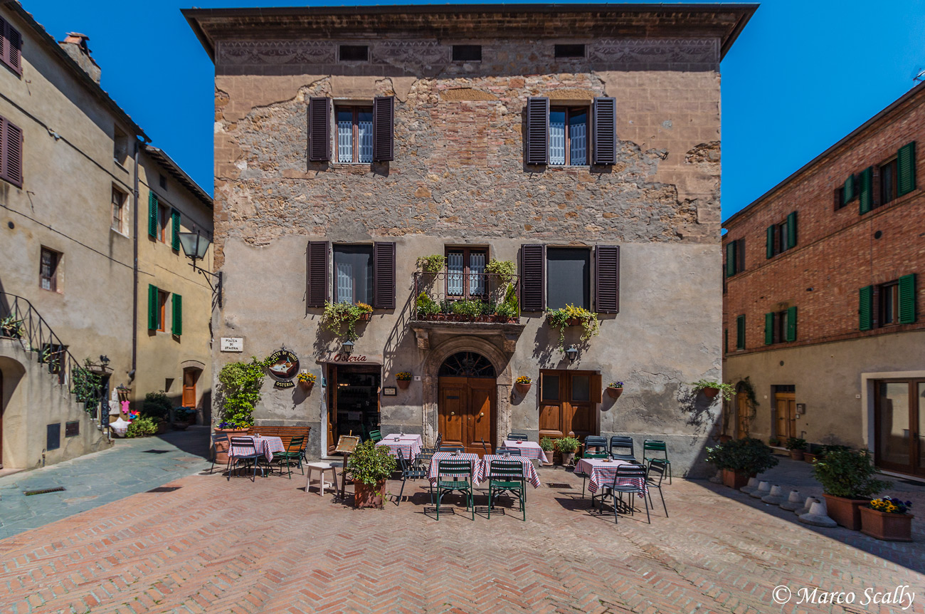 Pienza, Piazza di Spagna