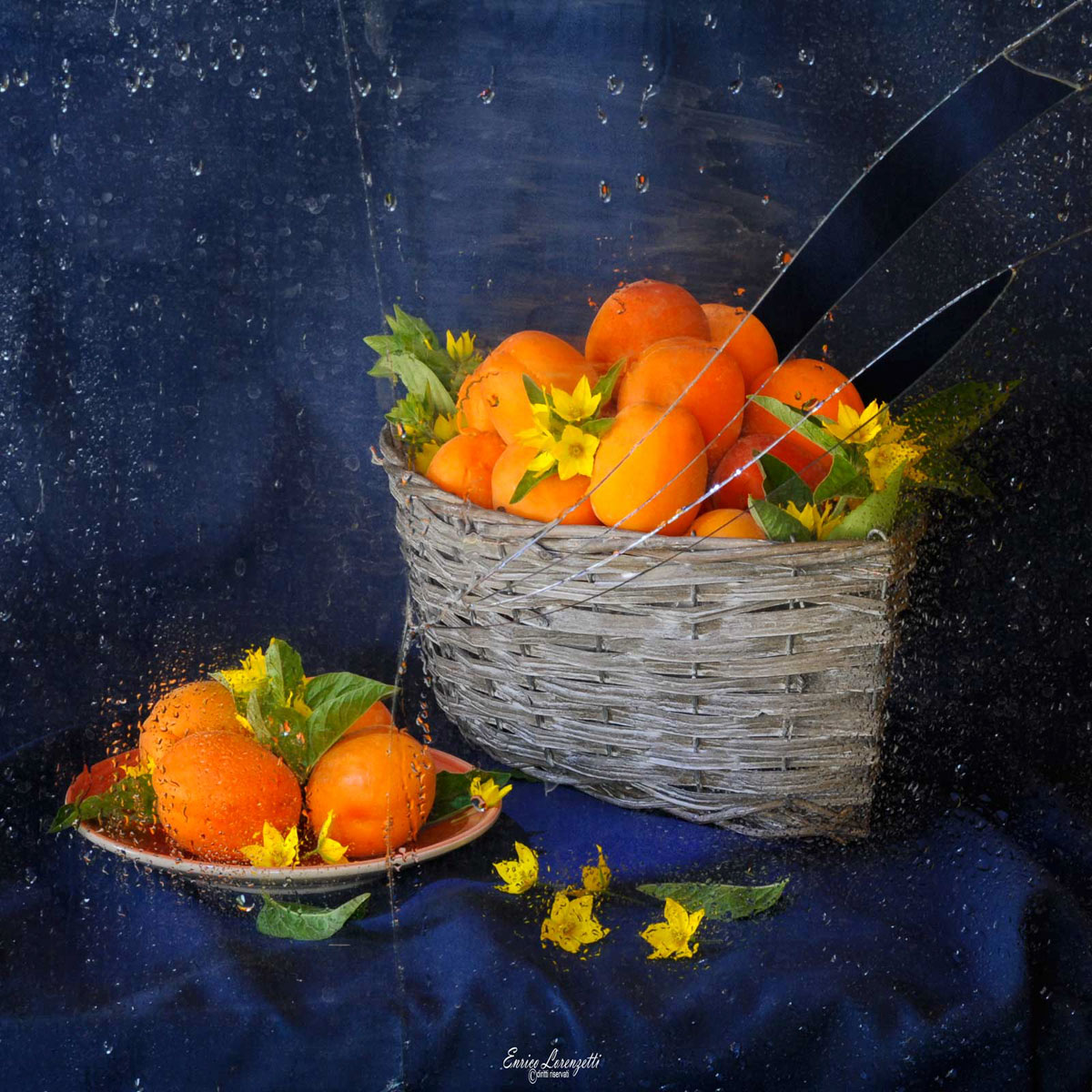 oltre il vetro rotto.....