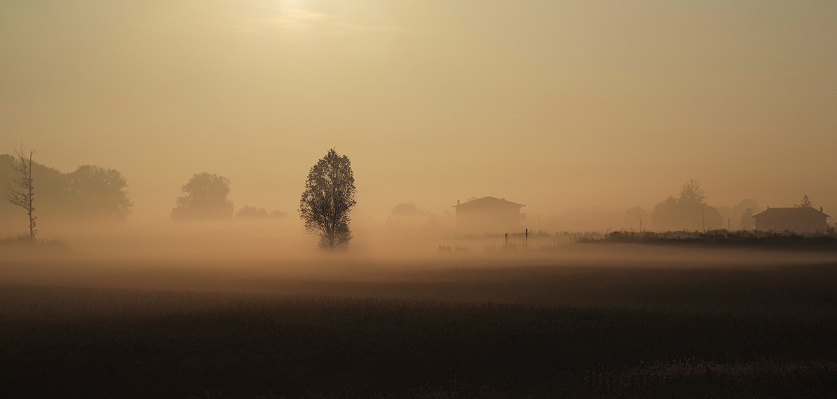 Alba padana autunnale