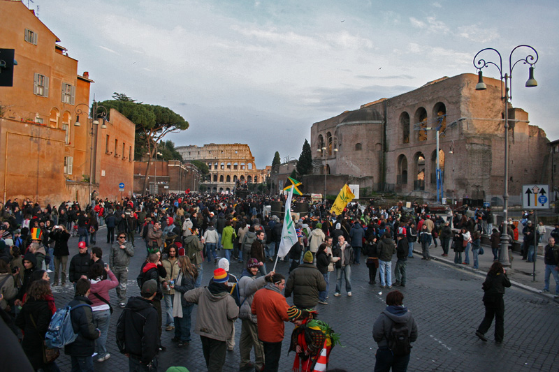 very few people at rome... from the physics carro