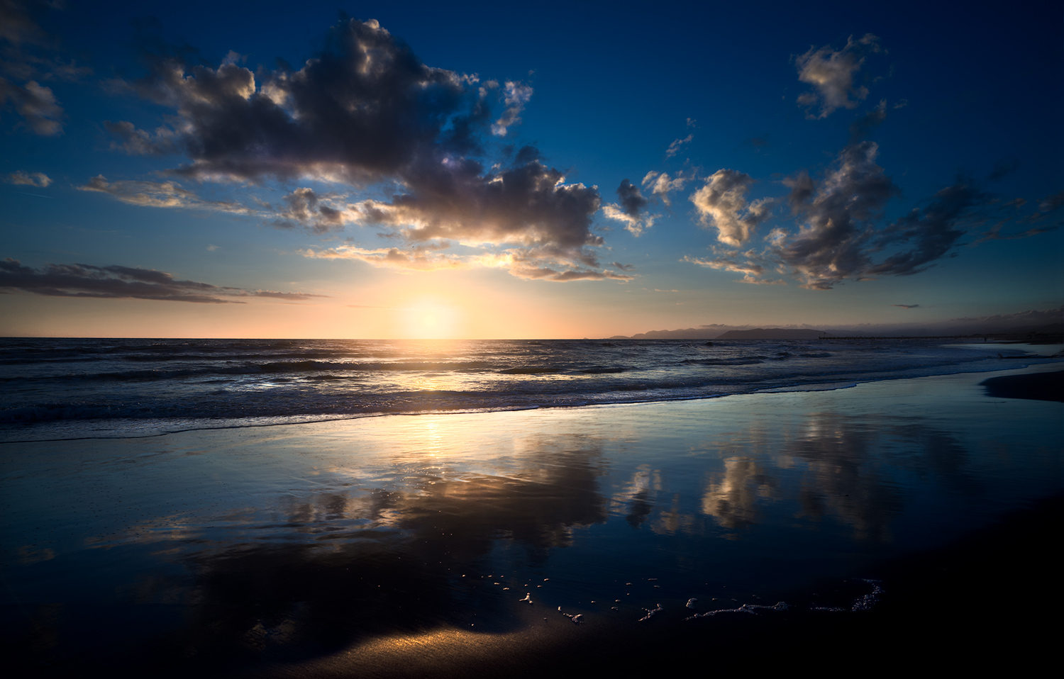 Nuvole sulla spiaggia