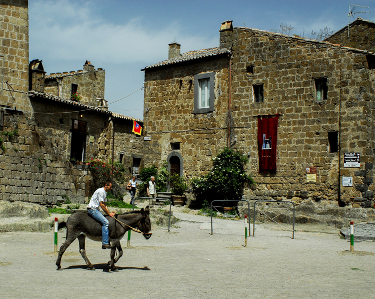 Palio dei ciucci... Civita di Bagnoregio .