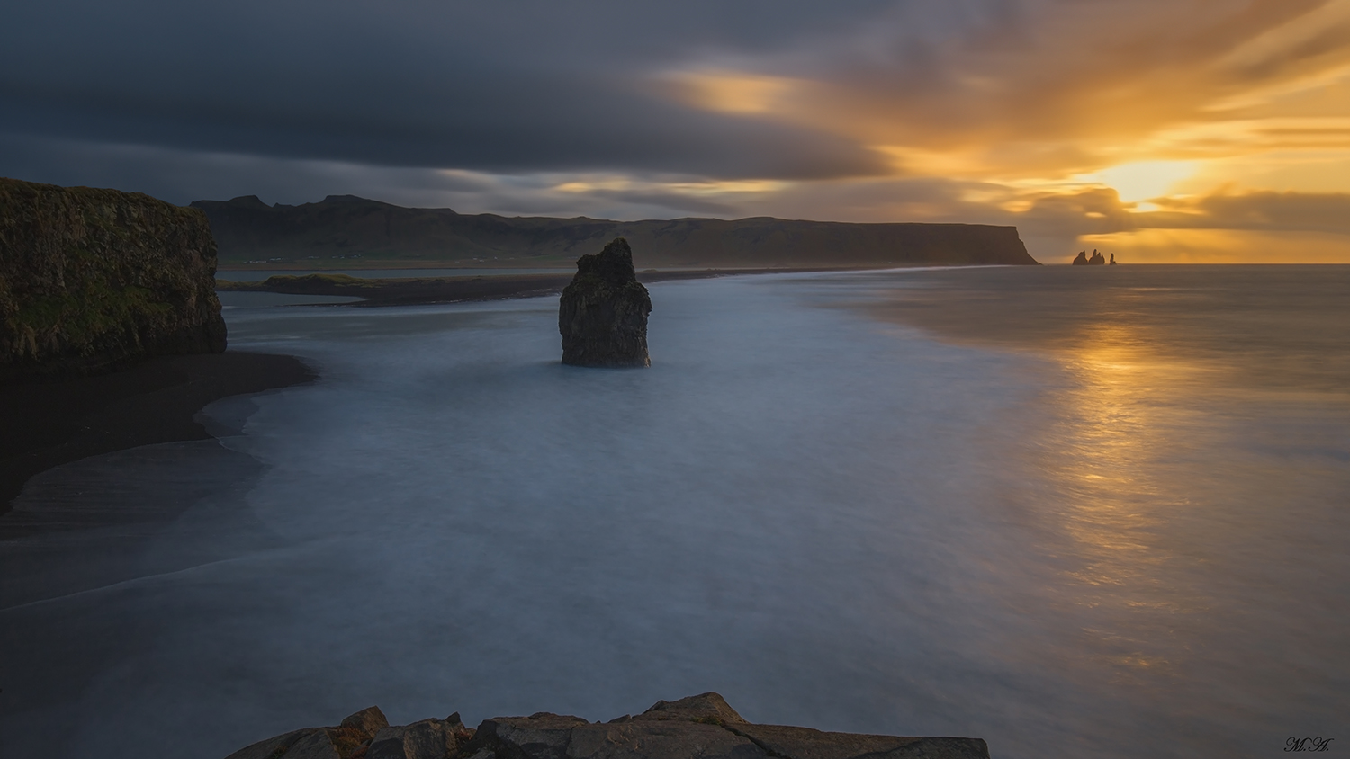 Alba a Reynisfjara