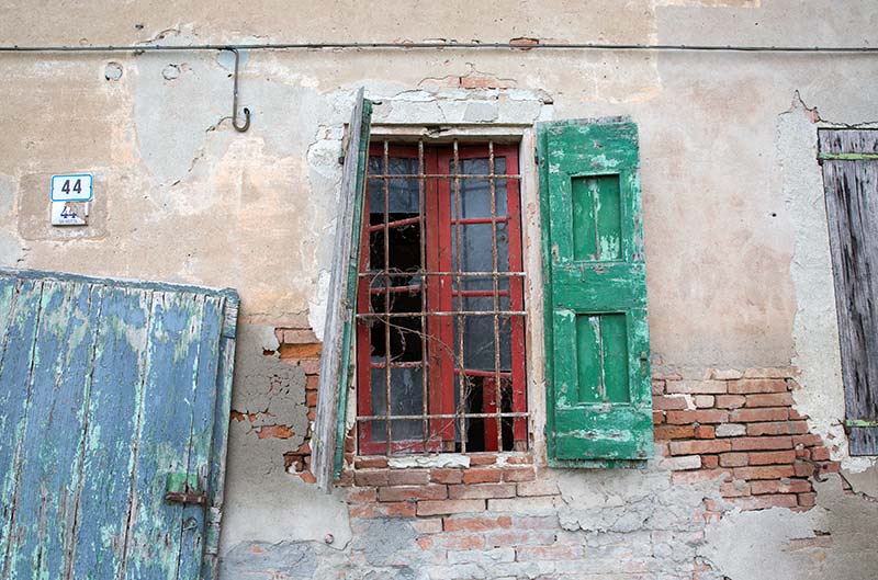 La casa rossa ed il suo abbandono