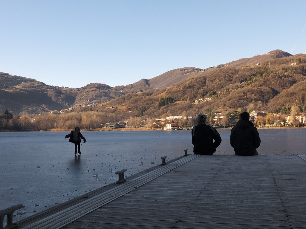Lago di Endine primo ghiaccio