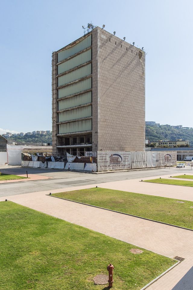 Torre delle Nazioni, Mostra d'Oltremare Napoli