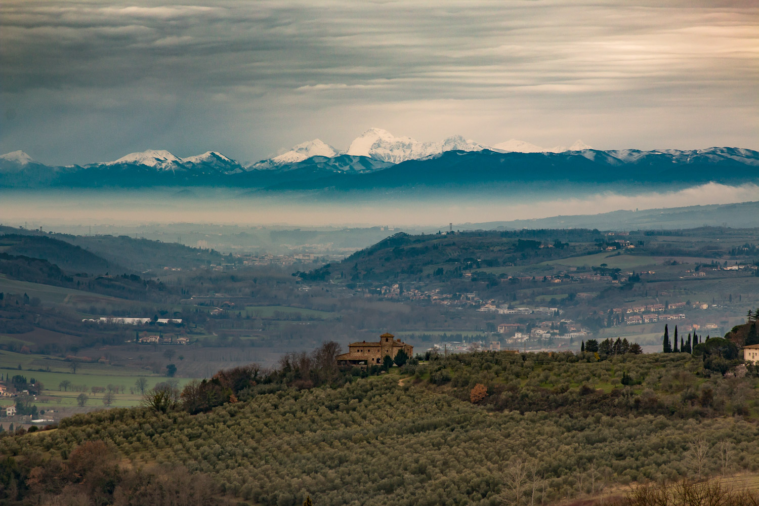 Dalle colline alle Apuane