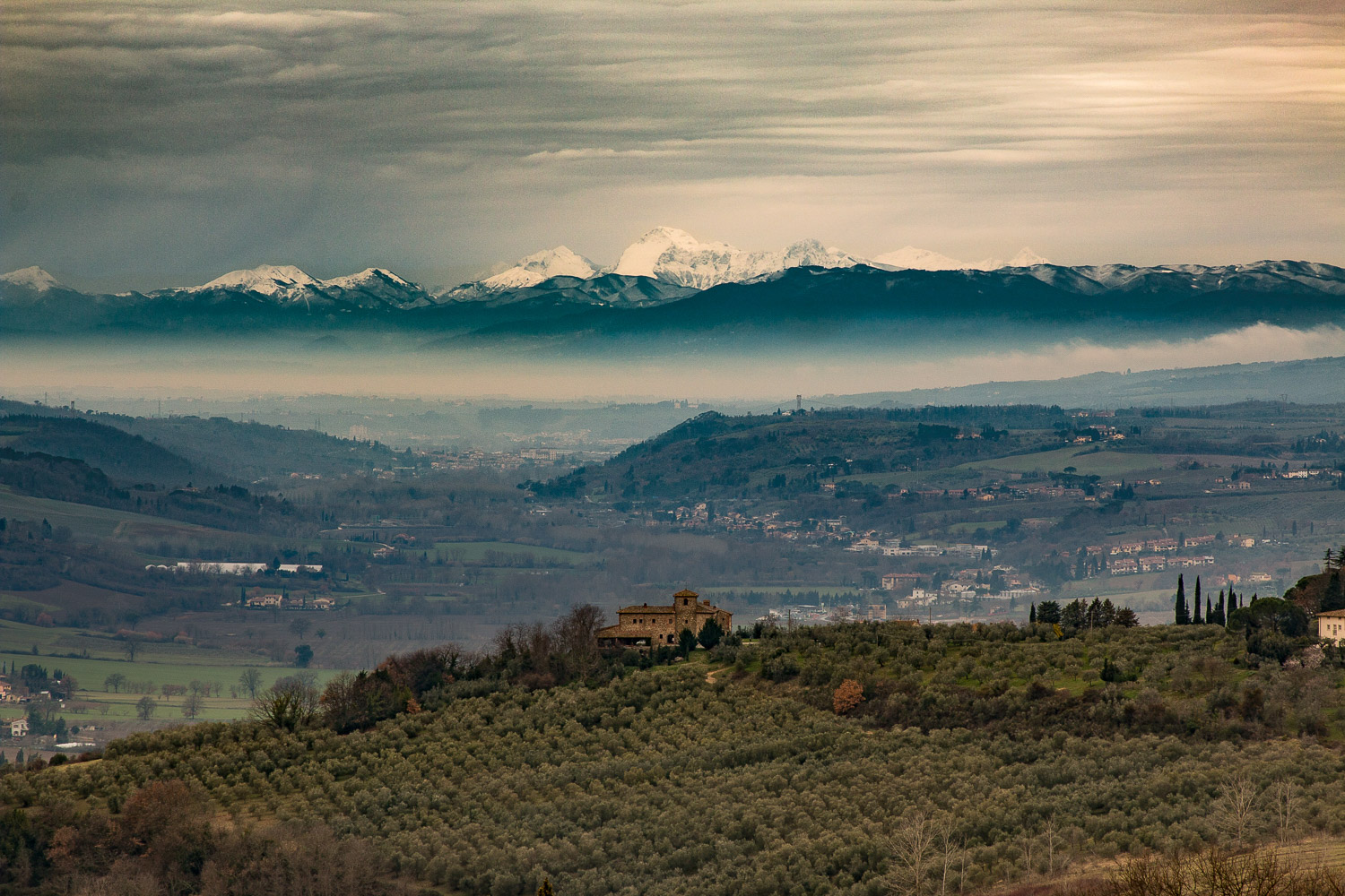 Dalle colline alle Apuane