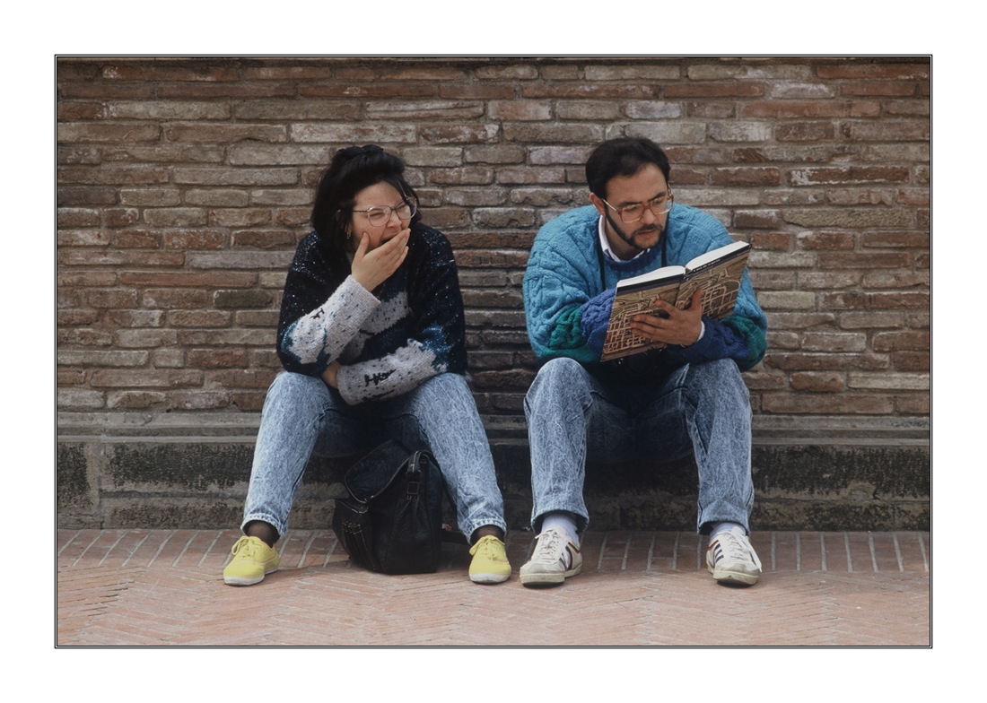 ...interesse e noia....