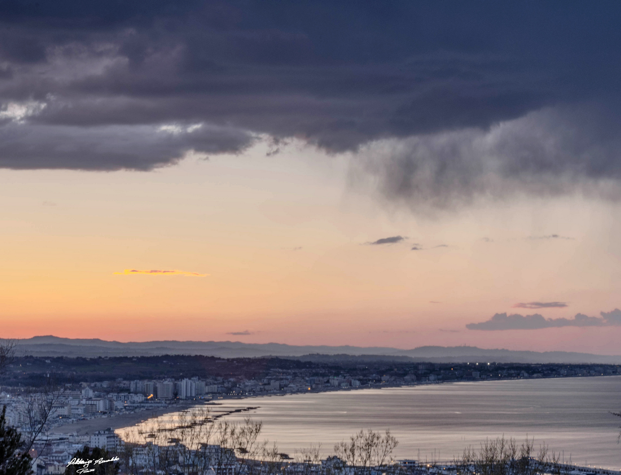 Tramonto con Temporale in arrivo..